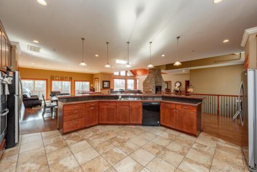 Highland Manor - Deep Creek Lake MD - vacation home rentals - kitchen