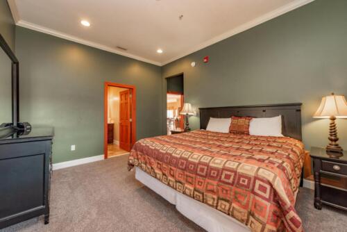 Highland Manor - Deep Creek Lake MD - vacation home rentals - bedroom